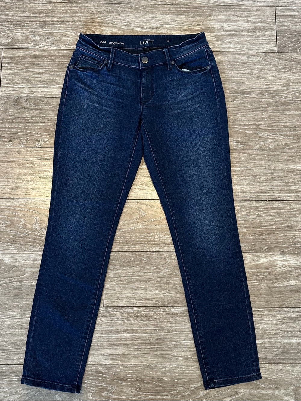 LOFT Dark Wash Curvy Skinny Jeans size 27 / 4